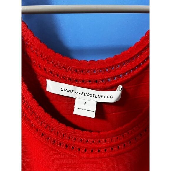 Diane Von Furstenberg Red Sleeveless Knit Flared Hem Dress P - Picture 6 of 9